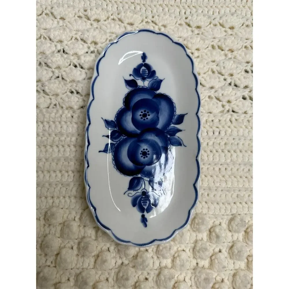 VINTAGE RUSSIAN GZHEL Porcelain Oval Serving Platter Hand Painted Blue Floral